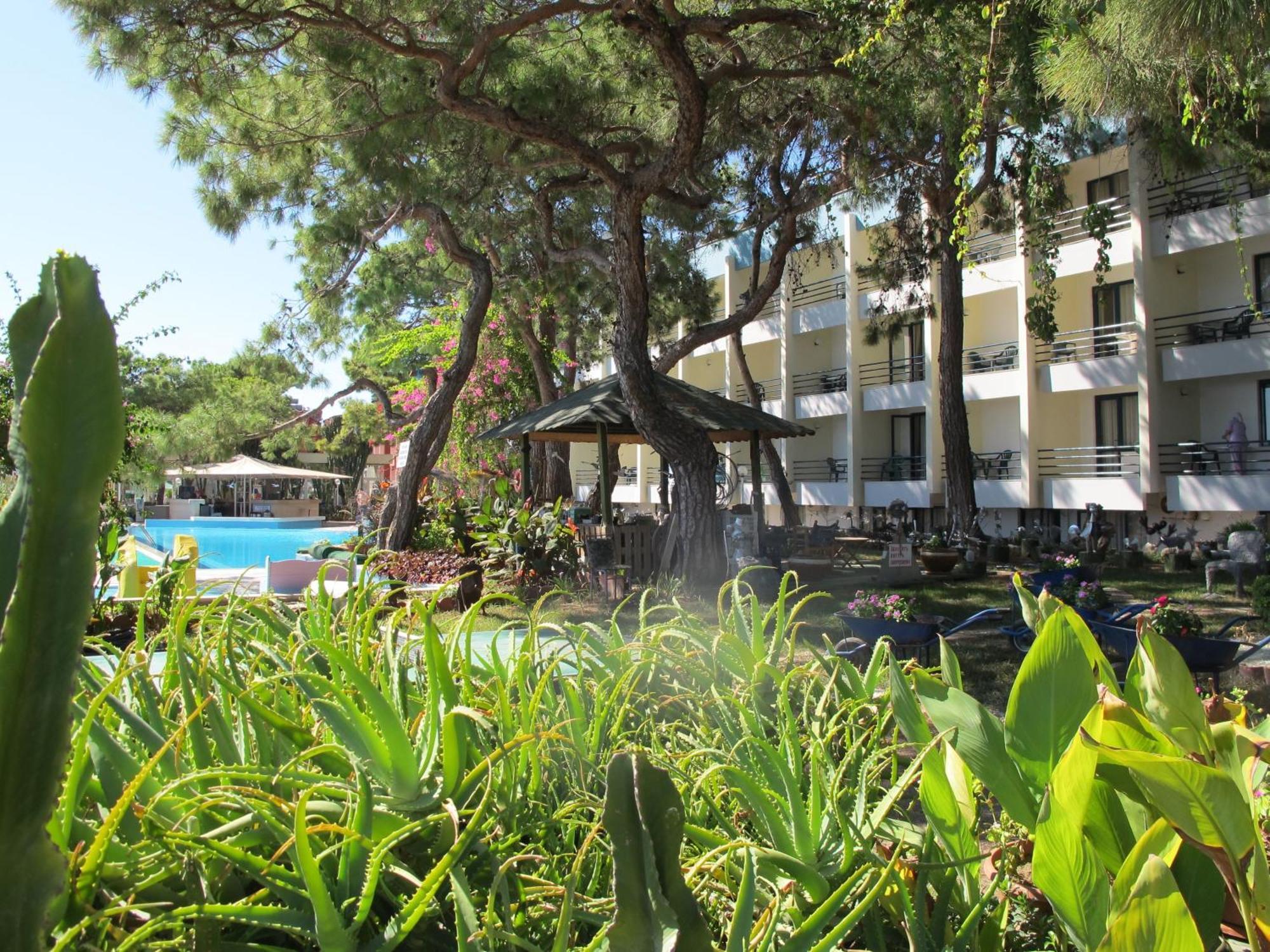 Club Hotel Rama Beldibi  Exteriör bild